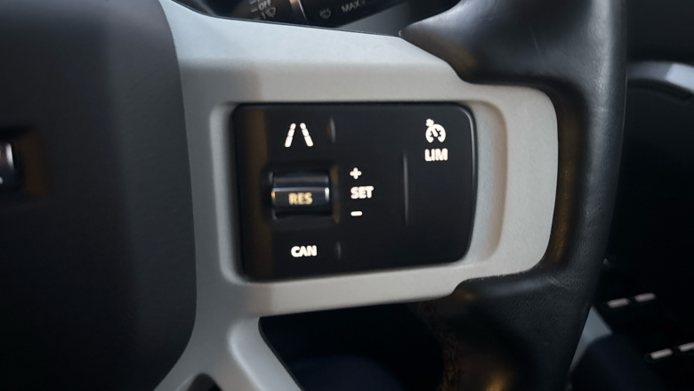 Land Rover Defender 2.0 D240 SE 110 5dr Auto Diesel Estate